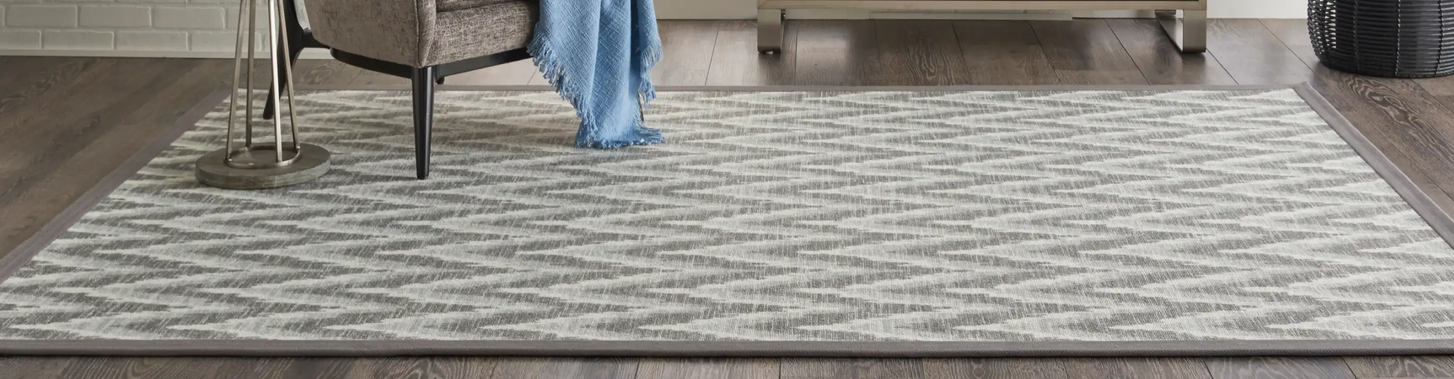 Grey patterned area rug 